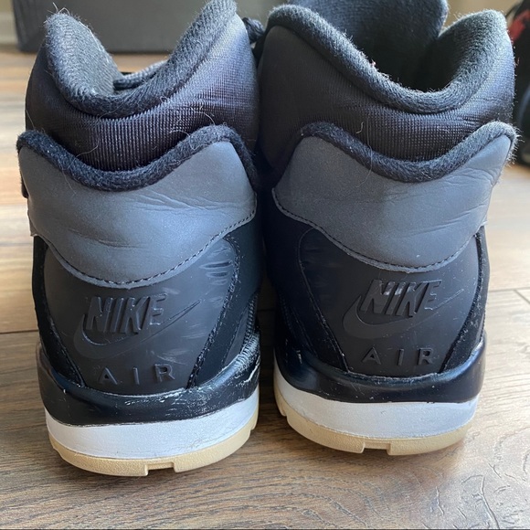 {preloved} Men’s Black Nike High Top Sneakers - Picture 6 of 12
